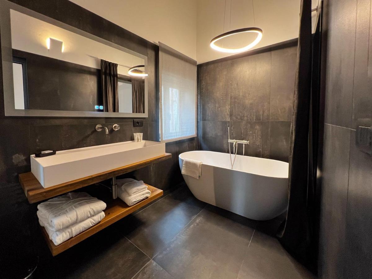 Gioiamia - Luxury Rooms In Cattedrale Palermo Exterior photo